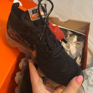 Nike vapor max off white